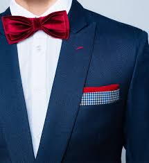 Black And White Suit With Red Bow Tie Diy Anleitung Lunchbag Aus Wachstuch Nahen Via Dawanda Com Red Bow Tie Blue Suit Blue Fitted Suit