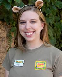 I'm Stephanie Hull, Mammal Swing Keeper. I'm doing a #TakeoverTuesday