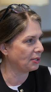 In this new episode we had the pleasure to welcome Dr. Deborah Ruscillo,  Lecturer in the Departments of Anthropology and Classics at Washington  University in St. Louis. Deborah presents a unique find ...