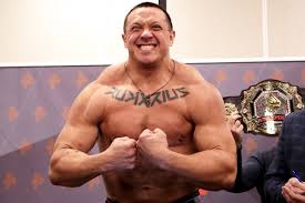 Пауэрлифтер михаил кокляев победил блогера и бойца смешанных единоборств (мма) артема тарасова в поединке по правилам. Q9yzbocxi17ypm