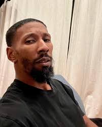 🗣️ IT'S MY BIRTHDAY!! 🎂 If you're trying to bless me or buy me a drink 😏  Venmo: robert-rich-14 Cashapp: $officialrobrich PayPal/Zelle:  robert.richiejr@gmail.com Dear Rob, First of all: 🗣️ YOU LOOK GREAT!