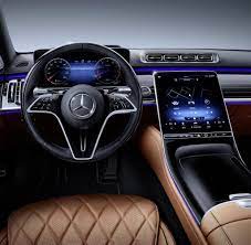 Änderung der lampen der vorderen deckenleuchten, des handschuhfachs, hinteren deckenleuchten, schminkspiegel, türboden (x4), kofferraum (heckklappe), boden / fußraum vorn. Mercedes S Klasse So Sieht Die Neue Luxuslimousine Von Innen Aus Welt