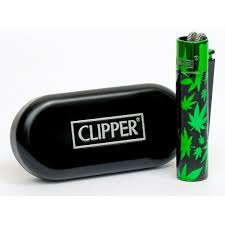 Neben seinen besonderen und teils bunten. Clipper Feuerzeug Green Shiny Leafs Aus Metall Kaufen Online Hemp Basement