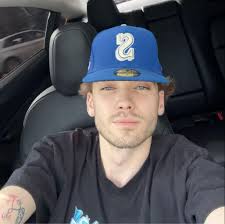 What is a good tint for a windshield that allows visibility from the inside  but not from the outside?