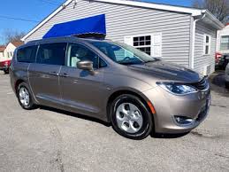 Used 2018 chrysler pacifica hybrid touring plus with blind spot monitoring, tire pressure warning, audio and cruise. Used Chrysler Pacifica For Sale In Paducah Ky With Photos Autotrader
