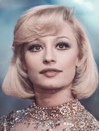 Este tema hay que venir al sur fué censurado en varias partes por el contenido. Ilddar Benedictovich Ilddar Twitter