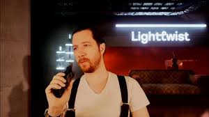 Dick Webb, Internet Detective