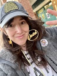 Nina Goodman's Instagram, Twitter & Facebook