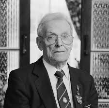 PORTRAITS OF HMS BELFAST VETERAN CREW MEMBERS