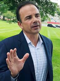 Longtime Shelton Mayor Mark Lauretti Thinking About Bridgeport Mayoral Run  — But First He'd Have To Move