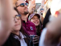 PHOTOS: 'Sandstorm' creator Darude performs at Gamecock Park ahead of  Kentucky matchup