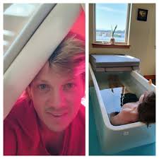 Day 19/28 🏃🚦💫 🌊 🔥👊 5:30am. Road Run. Cold Exp. Heat Expo. Kickstart.  @riversea_sauna #earlyriser #movement #morningrun #coldexposure  #morningmomentum #seadip #community #28daychallenge #sauna #recovery