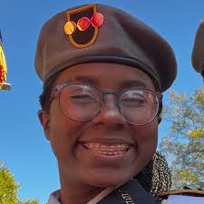 Headlines & Features