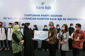 There are 7 professionals named ria yulia, who use linkedin to exchange information, ideas, and opportunities. Bank Bjb Salurkan Bantuan Kemanusiaan Kepada Pengelola Panti Yatim Jpnn Com