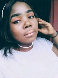 Just popping onto your feed to say hey! Have the best day 😊