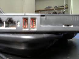 I think i broke pin 5 A Black Thing Falls Out Of The Usb Port Of My Laptop Super User
