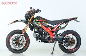 40 gambar modifikasi kawasaki klx 150 keren terbaru modif drag via modifdrag.com. Kawasaki D Tracker 150 Dibikin Kekar Seperti Hulk Kaki Kakinya Ajib Nih Gridoto Com