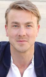 Cast completo del film Atlas