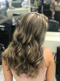 Updated Version Of The Popular Chunky Highlight Trend Chunky Highlights Long Hair Styles Beauty