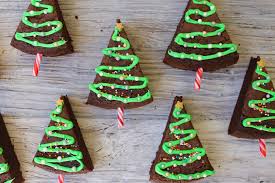 Christmas time is probably one of the all time favourite family holidays, filled with twinkling fairy lights, seasonal smells, and of course, the highlight for kids everywhere… the arrival of santa himself. Christmas Recipes For Kids Kidspot