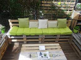 Si estás buscando crear tus propios muebles a base de palets, hoy, te mostramos el paso a paso de cómo hacerlo, además de una gran variedad de ideas de muebles hechos con palets para decorar vuestra casa. Terrazas Con Palets Mas Ideas Para La Decoracion De Primavera