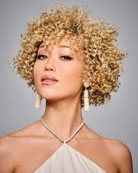 Zahra Wig by Kim Kimble