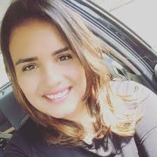 Ariane Rocha (@Ariane_Rocha)