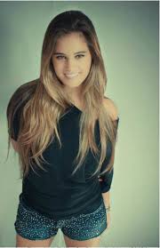 Maria soledad cabris yarrús fut la femme d'edinson cavani de 2007 à 2014 avant que leur couple ne vole en éclat. Jocelyn Burgardt 5 Facts About Edinson Cavani S New Girlfriend