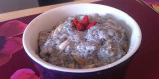 Strawberry coco chia quinoa breakfast. 5 Easy Alkaline Diet Recipes Healthista