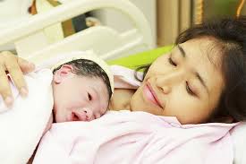 Drying and dressing your newborn after a bath: Bath After A C Section Benefits And Precautions To Take