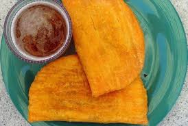 Spicy Jamaican Beef Patties Make A Wonderful Appetizer Recipe Beef Patties Recipes Jamaican Recipes Jamaican Cuisine