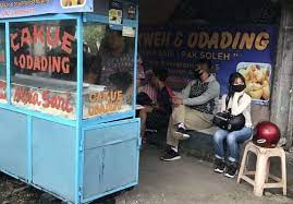 Menengok Gerobak Kue Odading Mang Sholeh Viral Gegara Iron Man Okezone Travel