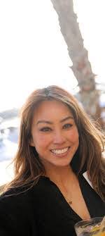 Angela Vannucci's Instagram, Twitter & Facebook