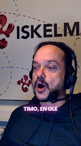 Tänään Hannun konttorissa viihdyttää Toni Lund! Hannun saappaisiin ei vain  ole aina helppo hypätä. -Antti