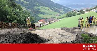 Die statistik der regenmengen zeigt, dieser juni ist extrem trocken. Unwetter In Tirol Strasse Nach Felssturz Gesperrt Kleinezeitung At