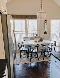 Breakfast Nook Refresh In Modern Farmhouse Style Farmhouse Kitchen Interior Farmhouse Kitchen Design Modern Farmhouse Style