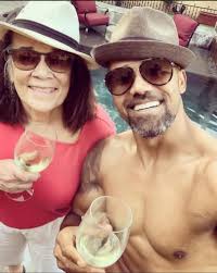 One of the best bottles I've opened in a long while- '97 Martha's.  Outstanding