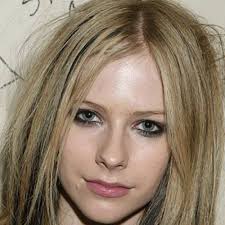 Born september 27, 1984) is a canadian singer, songwriter and actress. Swashvillage Avril Lavigne Biografie