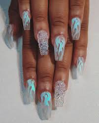 Almond shape acrylic nails for casual look. Clear Acrylic Nails We Adore