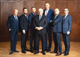 Čnb rovněž podporuje obecnou hospodářskou politiku vlády, pokud není tento vedlejší cíl v rozporu s cílem hlavním. Naklady Na Platy V Cnb Rostou Loni Byly Takrka 1 8 Mld Kc Fintag Cz