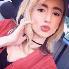 Alysha Marie 💋 (@alyshambarger)