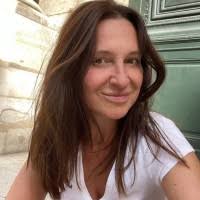 Helen Wakefield Email & Phone Number