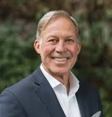 Ewan Maxwell's Instagram, Twitter & Facebook