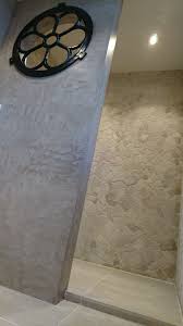 beal mortex shower with stable window douche met stalraam en beal mortex kiezels landelijke badkamer badkamer interieur