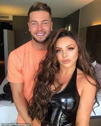 Jade is definetly my favourite (reddit.com). Etwas Mix Der Jesy Nelson Noch Stark Mit Ihrem Freund Chris Hughes Trotz Trennung Trennung Aktuelle Boulevard Nachrichten Und Fotogalerien Zu Stars Sternchen