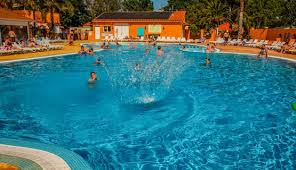 Camping Argeles Sur Mer Avec Toboggan Aquatique Pataugeoire Et Aquagym