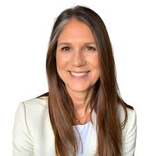 Stephanie Osborne's Instagram, Twitter & Facebook