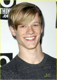 Daniel Till's Instagram, Twitter & Facebook