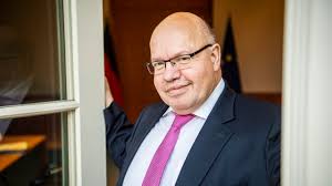 Merkel soll außerdem gesagt haben, wenn deutschland es nicht schaffe, sich vor der. Corona Lockdown Minister Altmaier Einschrankungen Noch Bis Ostern Bildplus Inhalt Politik Inland Bild De