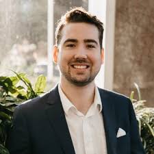 As my last day with Aston Carter wraps up, I can't help but think about how  lucky I was to land a job straight out of school with such an incredible  team. |